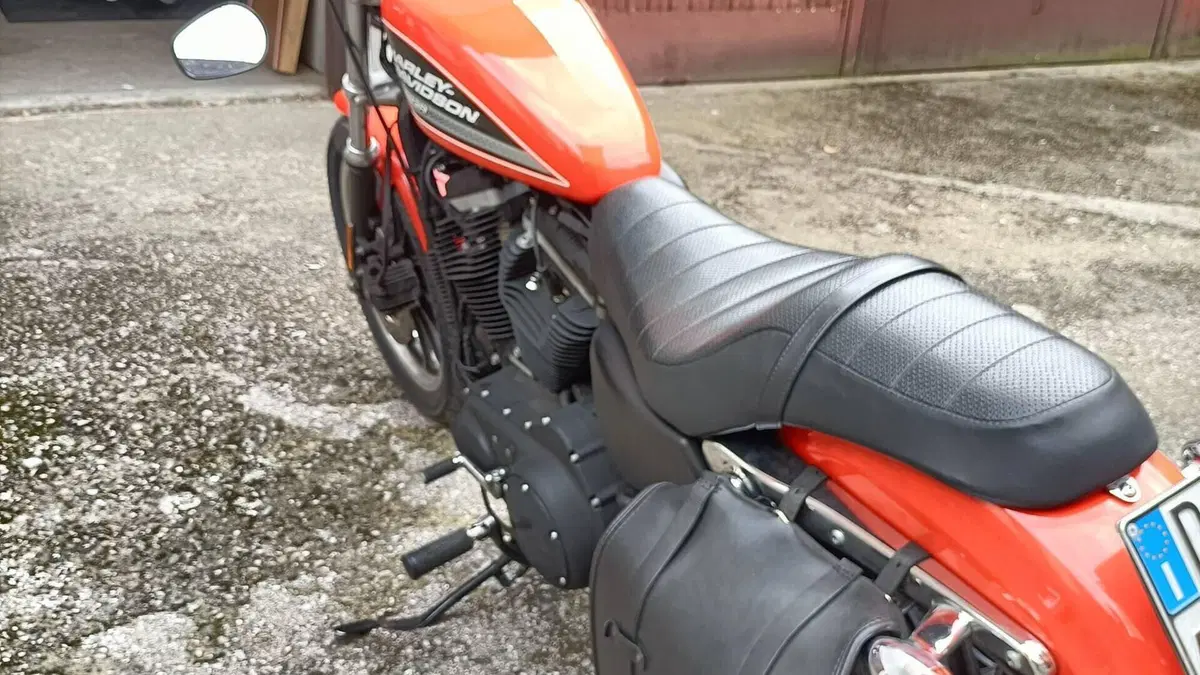 Harley-Davidson 883 R (2008 - 16) - XL 883R  (5)