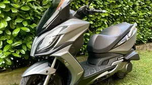 Kymco G-Dink 300i (2018 - 20)  (4)