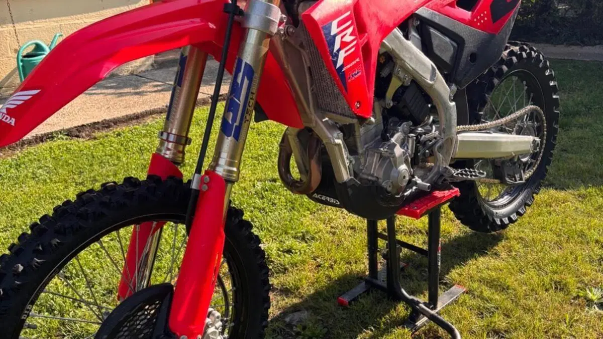 Honda CRF 250R (2025)  (3)