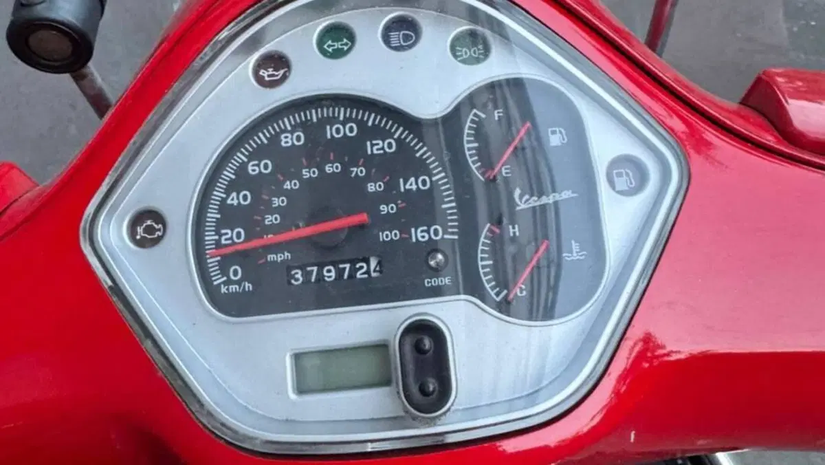 Vespa GTS 300 (2010 - 14)  (3)