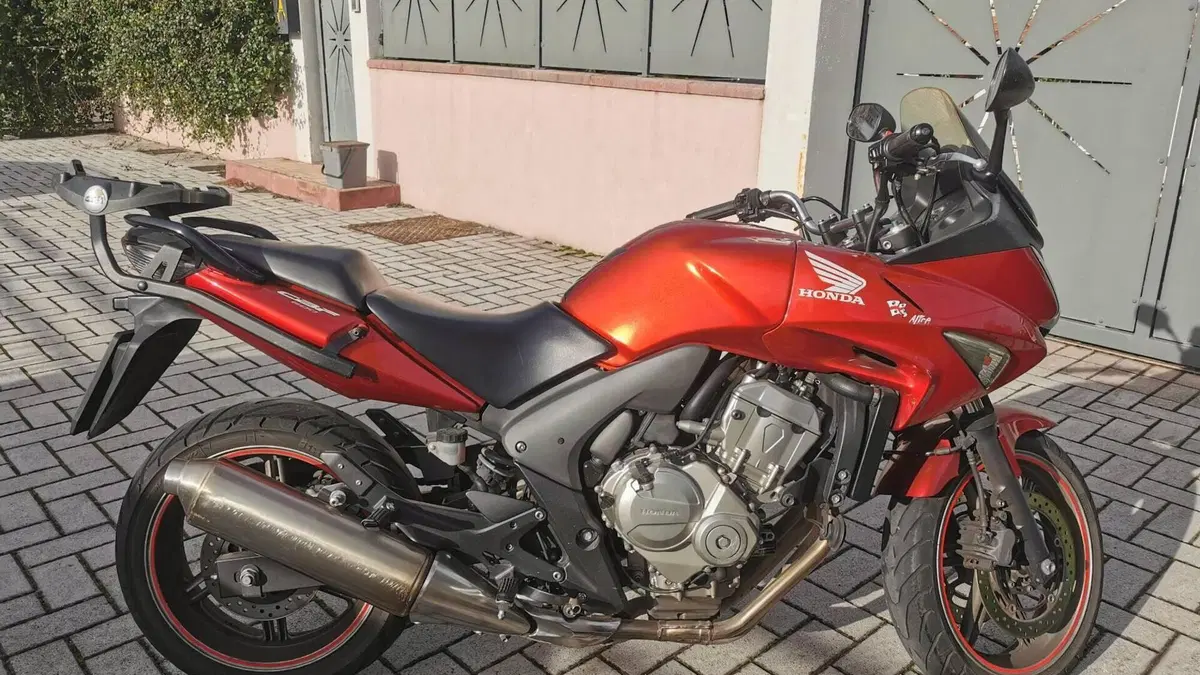 Honda CBF 600 N (2005- 11)  (2)