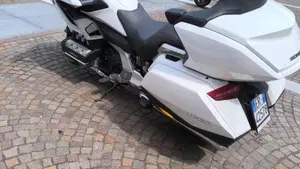 Honda GL 1800 Gold Wing Tour DTC (2018 - 20)  (3)