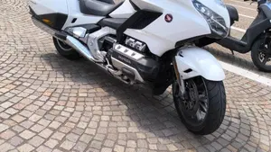 Honda GL 1800 Gold Wing Tour DTC (2018 - 20)  (5)