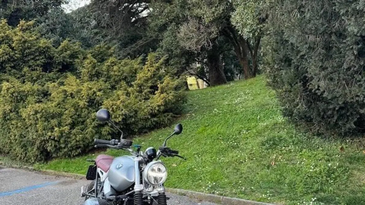 Bmw R nineT Scrambler (2021 - 24)  (2)
