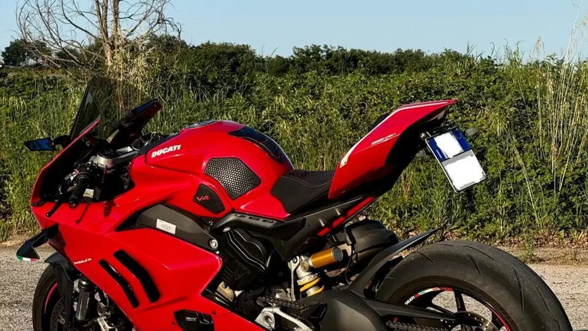 Ducati Panigale V4 1100 (2020)  (3)