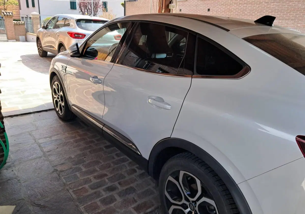Renault Arkana E-Tech 145 CV Intens (4)