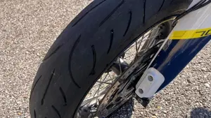 Husqvarna 701 Supermoto (2017 - 19)  (9)