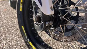 Husqvarna 701 Supermoto (2017 - 19)  (10)