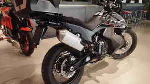 KTM 890 Adventure (2021)  (4)