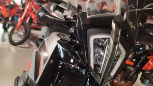 KTM 890 Adventure (2021)  (3)
