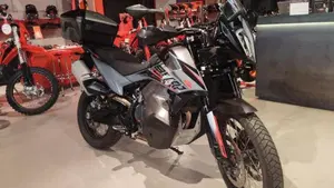 KTM 890 Adventure (2021)  (2)