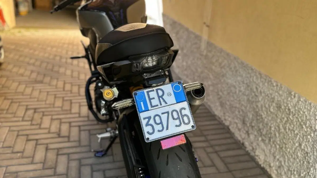 Yamaha MT-09 SP (2018 - 20)  (2)