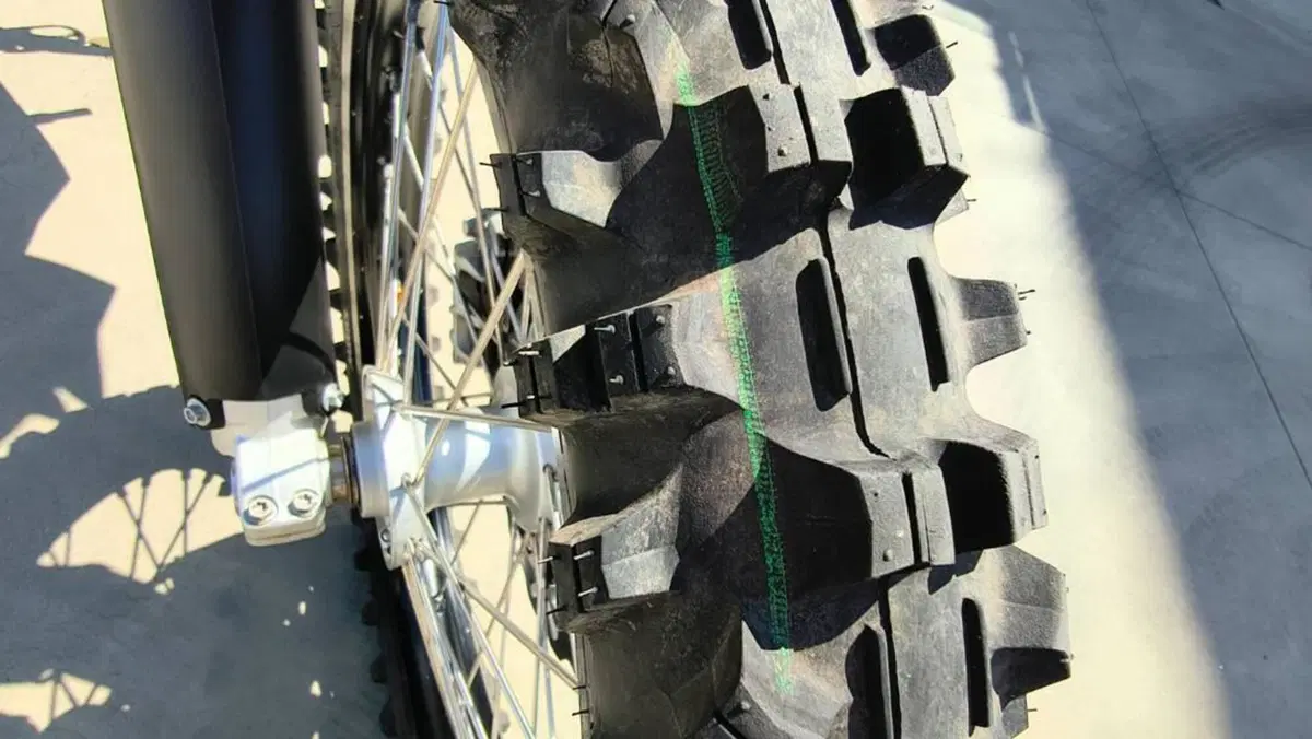 KTM 690 Enduro R (2012 - 17)  (11)