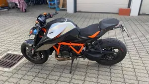 KTM 1290 Super Duke R (2022 - 23)  (5)