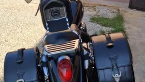 Kawasaki Vulcan VN 900 Classic (2006 - 10)  (4)