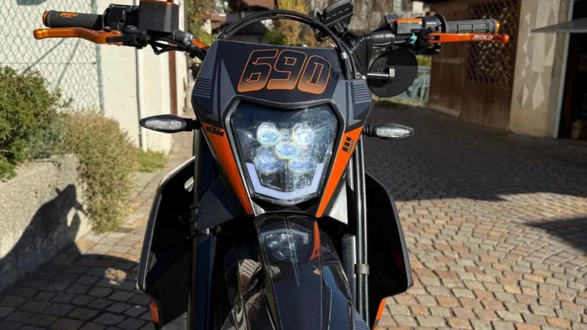 KTM 690 SMC R (2019 - 20)  (4)