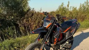 KTM 690 SMC R (2019 - 20)  (11)