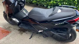 Yamaha X-Max 300 Tech Max (2021 - 24) usata