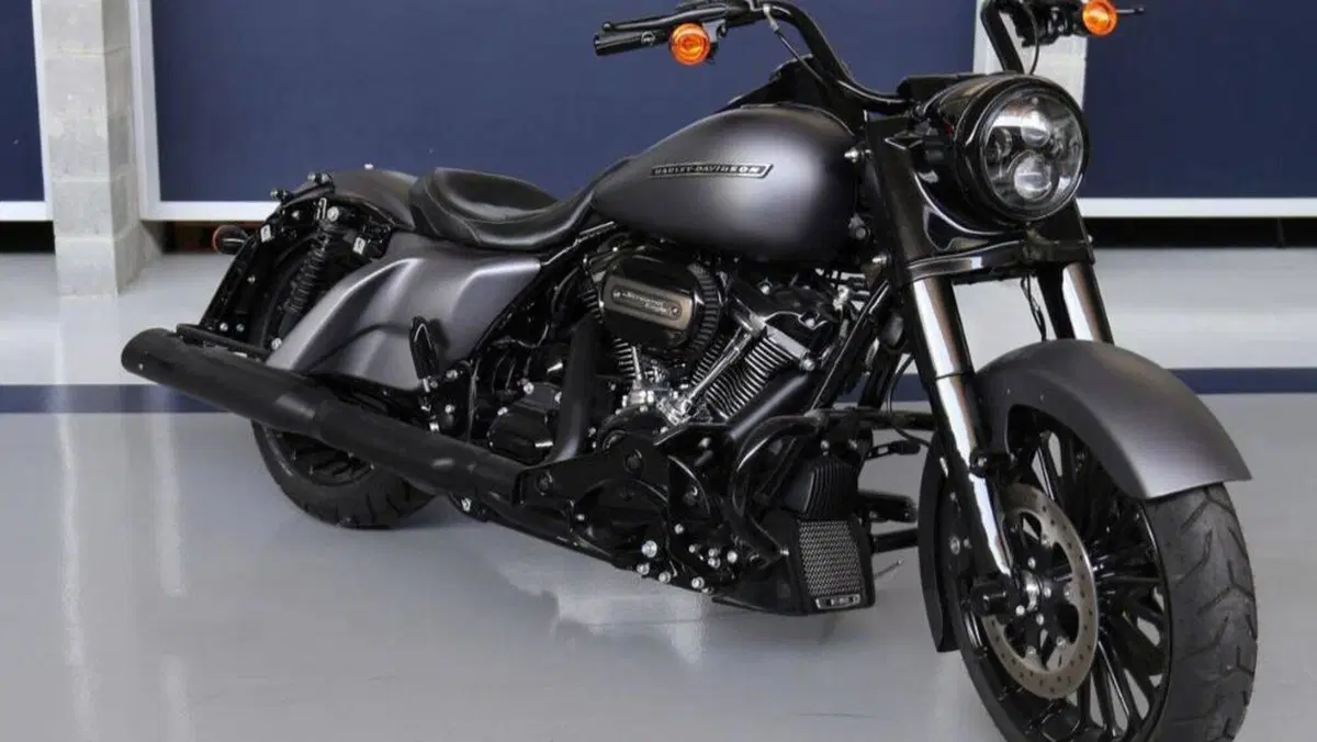 Harley-Davidson 107 Road King Special (2017 - 18) - FLHRXS  (2)