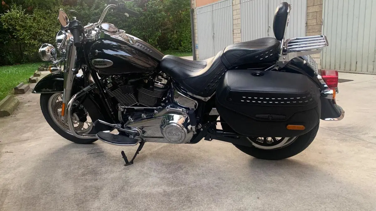Harley-Davidson Heritage Classic (2021 - 24)  (2)