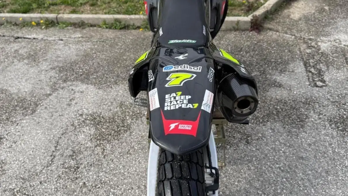 Yamaha YZ 450 F (2022) 