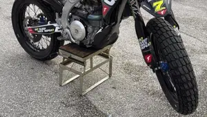 Yamaha YZ 450 F (2022)  (2)