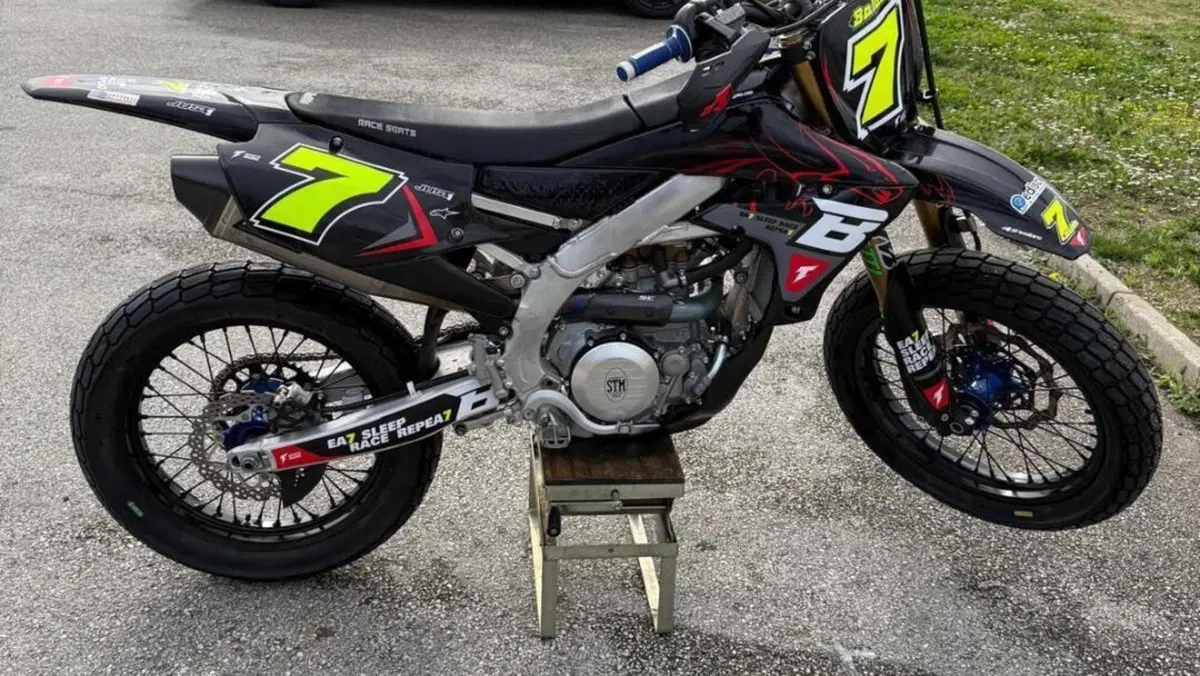 Yamaha YZ 450 F (2022)  (3)