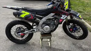 Yamaha YZ 450 F (2022)  (3)