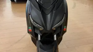Yamaha X-Max 400 Iron Max (2019 - 20) 