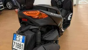 Yamaha X-Max 400 Iron Max (2019 - 20)  (4)