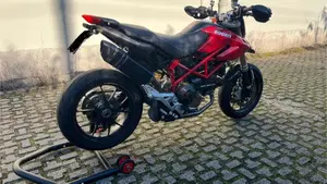 Ducati Hypermotard 1100 S (2007 - 09) 