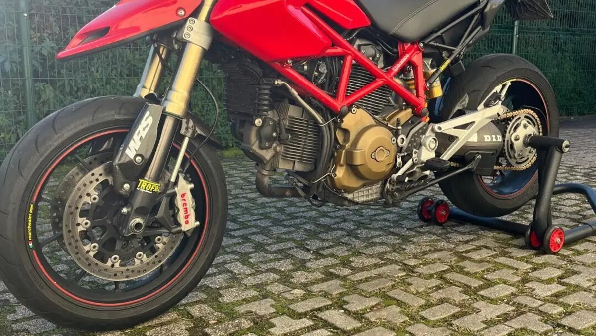 Ducati Hypermotard 1100 S (2007 - 09)  (3)