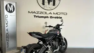 Triumph Trident 660 Triple Tribute Edition (2024)  (2)
