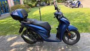 Honda SH 150i (2024 - 25)  (2)