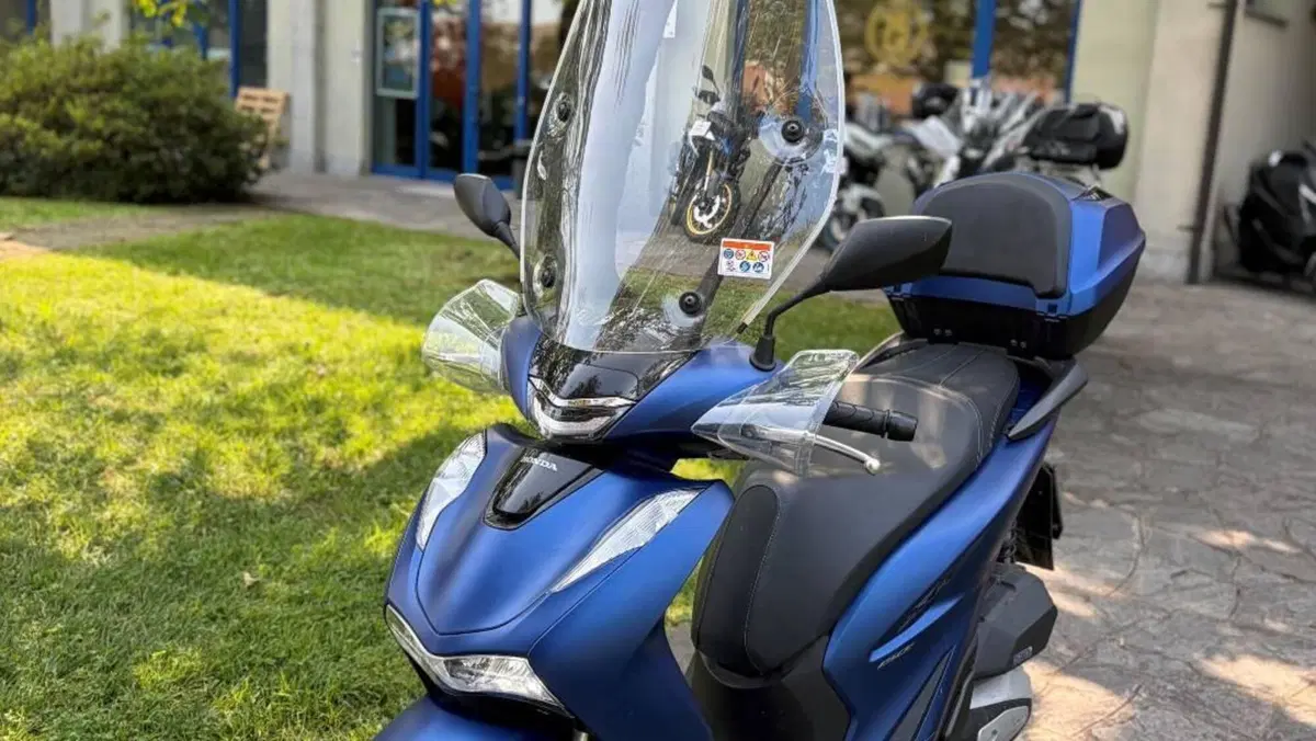 Honda SH 150i (2024 - 25)  (4)