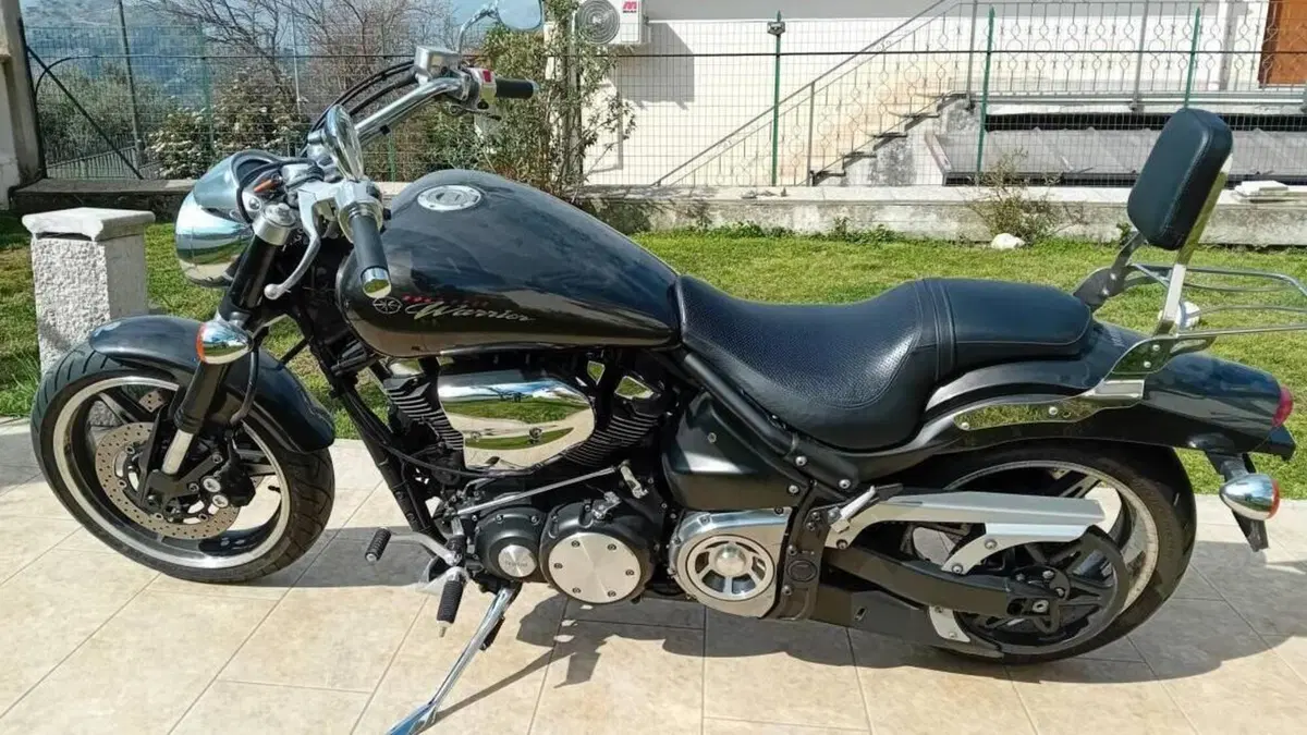 Yamaha XV 1700 Warrior  (2)