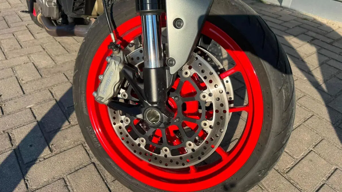 Ducati Monster 937 + (2021 - 25)  (8)