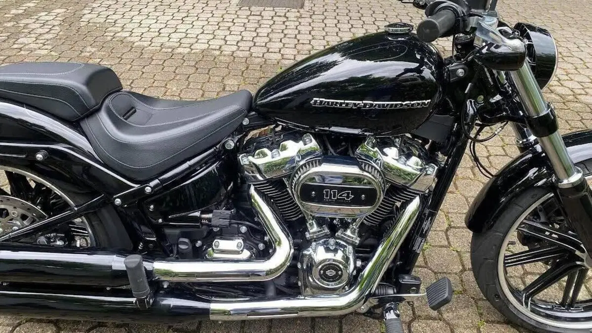 Harley-Davidson Breakout (2021 - 22) 