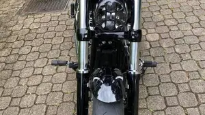 Harley-Davidson Breakout (2021 - 22)  (3)