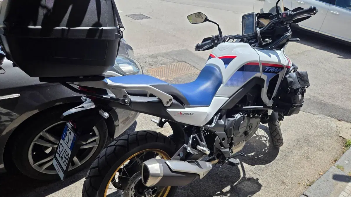 Honda Transalp XL750 Travel Edition (2023 - 24)  (2)