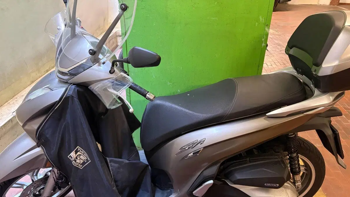 Honda SH 350 (2021 - 24)  (2)