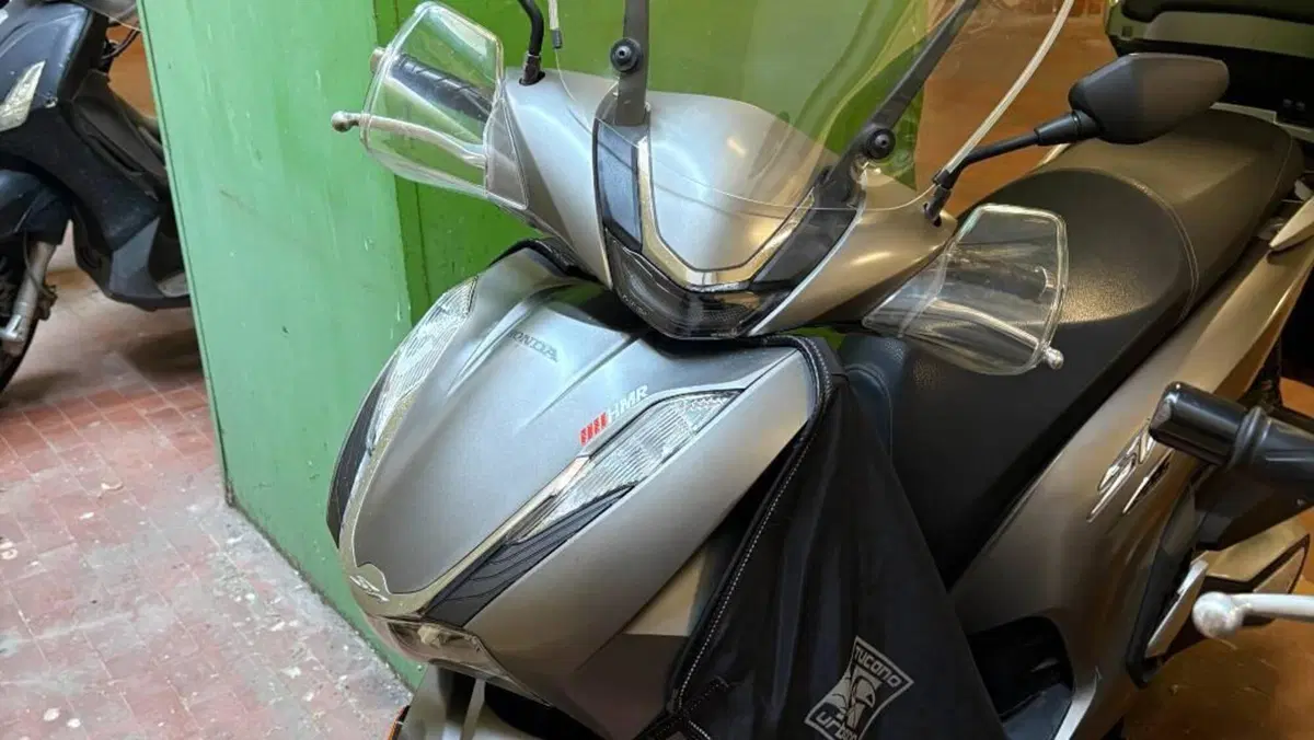 Honda SH 350 (2021 - 24)  (3)