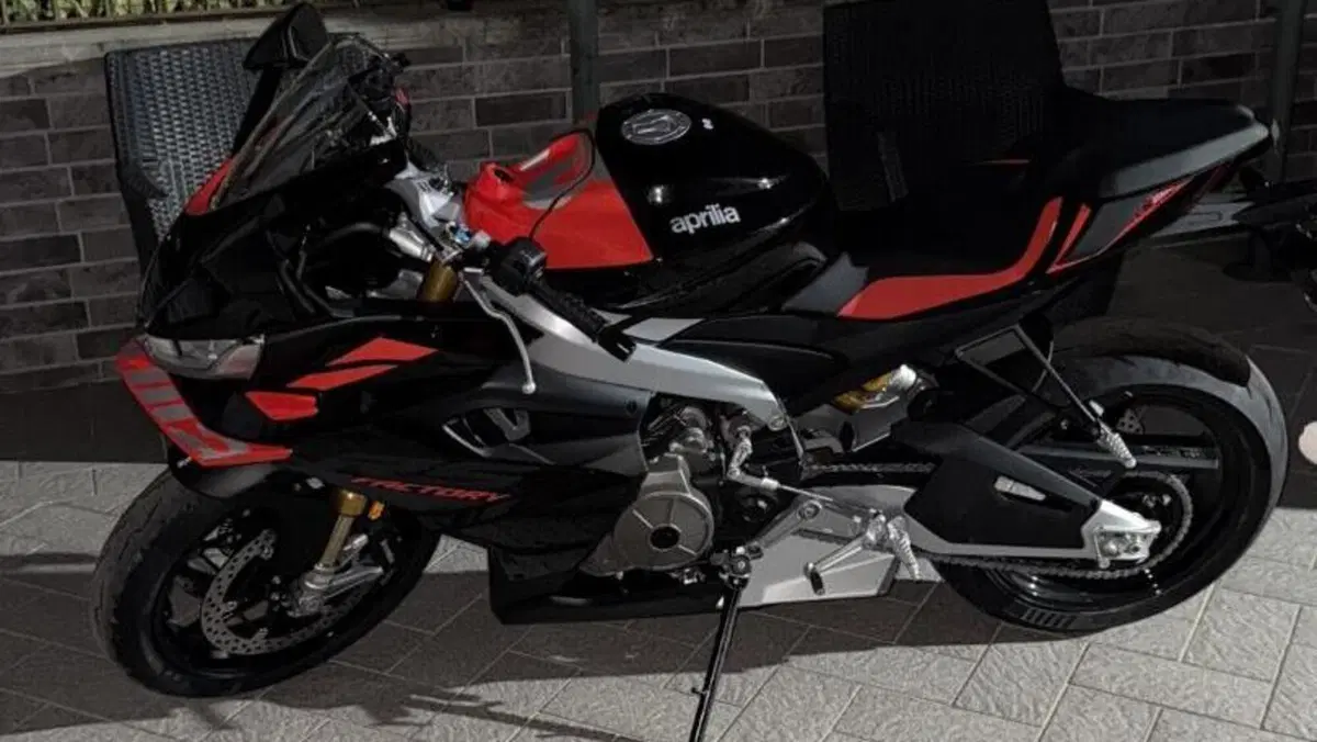Aprilia RS 660 Factory (2025 - 26)  (2)