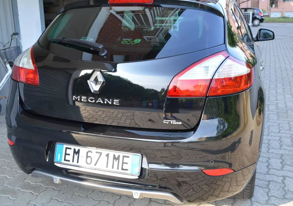Renault Mégane 1.5 dCi 110CV EDC GT Line (6)