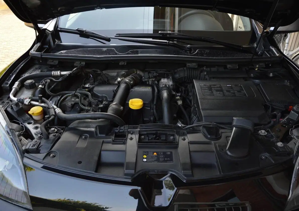 Renault Mégane 1.5 dCi 110CV EDC GT Line (9)