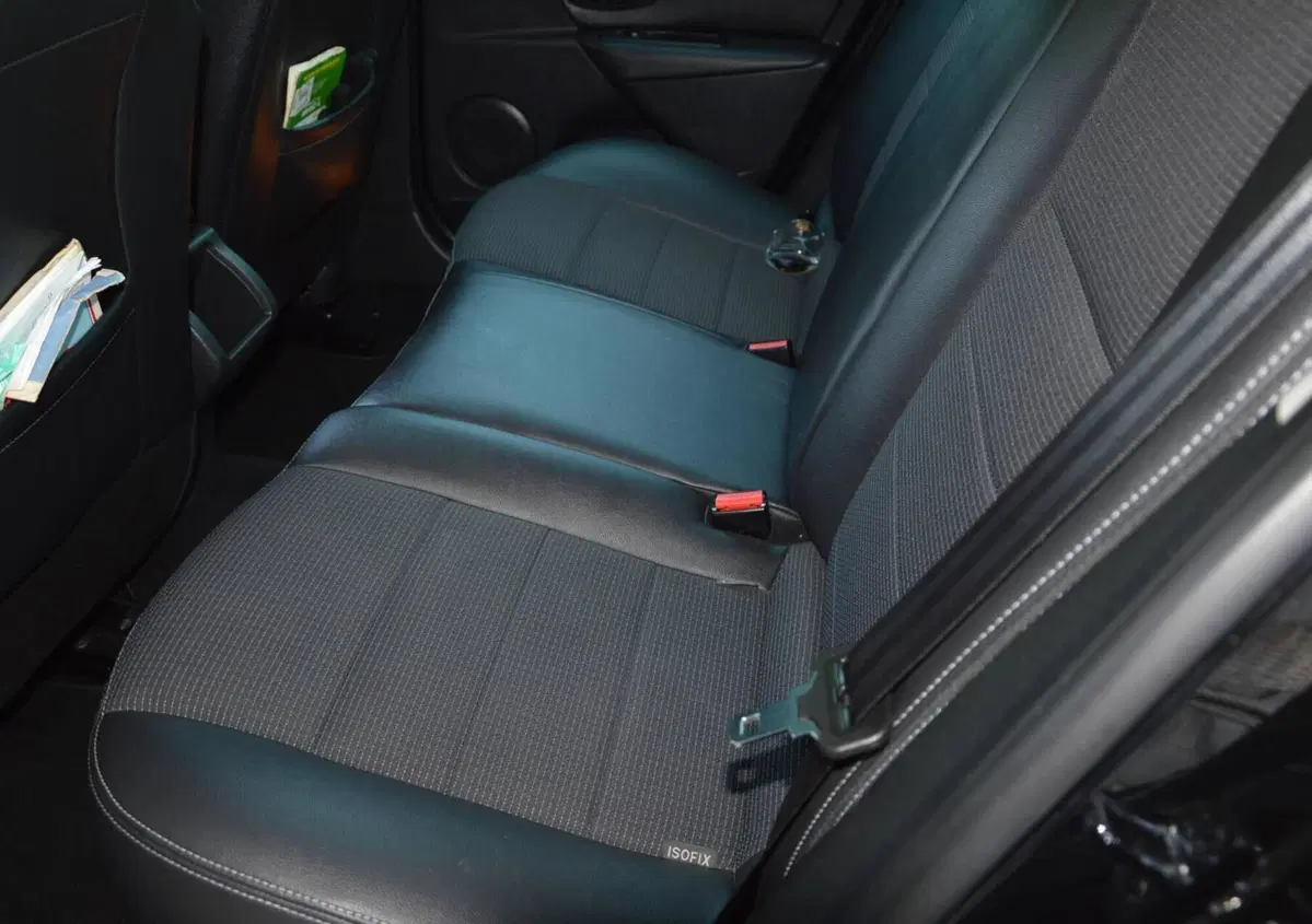 Renault Mégane 1.5 dCi 110CV EDC GT Line (11)