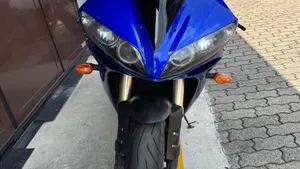 Yamaha YZF R1 (2004 - 05)  (3)