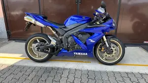Yamaha YZF R1 (2004 - 05)  (5)