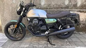 Moto Guzzi V7 Stone Centenario (2021 - 22)  (4)