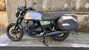 Moto Guzzi V7 Stone Centenario (2021 - 22)  (7)